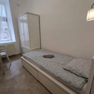 With Privat Shower In 3 Viena