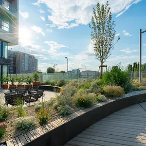 Residence, Marina Tower - Danube Viena
