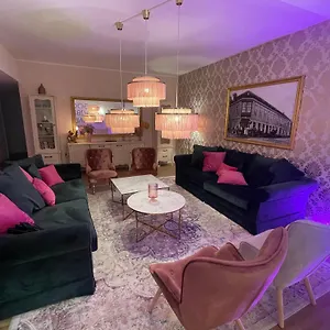 Hostel Der Salon