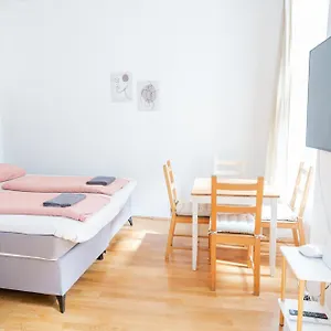 Apartment Living - Erlachgasse