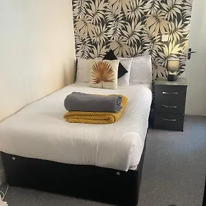 Long En-suite Guest house