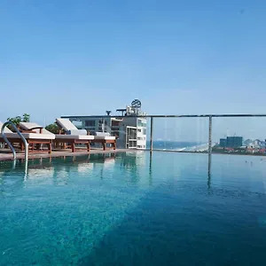 Sofiana My Khe & Spa- Rooftop Pool Bar Hotel Da Nang