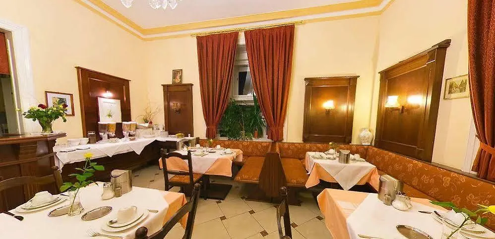 Hotel Stadtpark Вена 3*,
